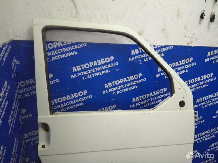 Передняя правая дверь. Volkswagen Transporter