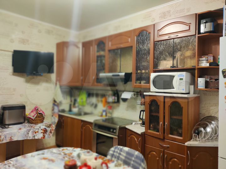 2-к. квартира, 71,4 м², 11/16 эт.