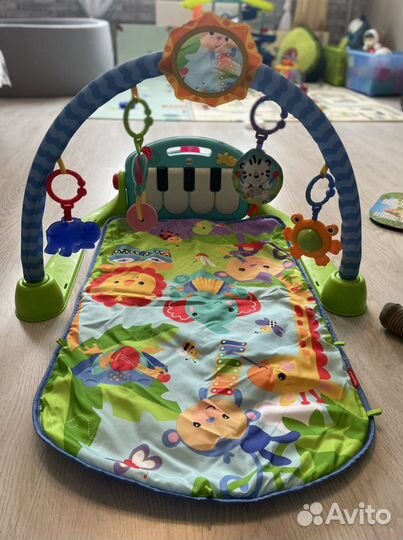 Развивающий коврик с пианино
