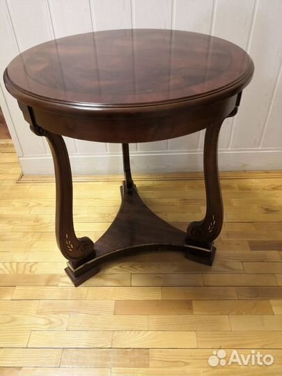 Стол круглый