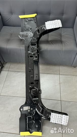 Панель задняя BMW G22 G82 41009879570