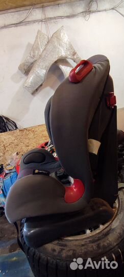 Детское автокресло