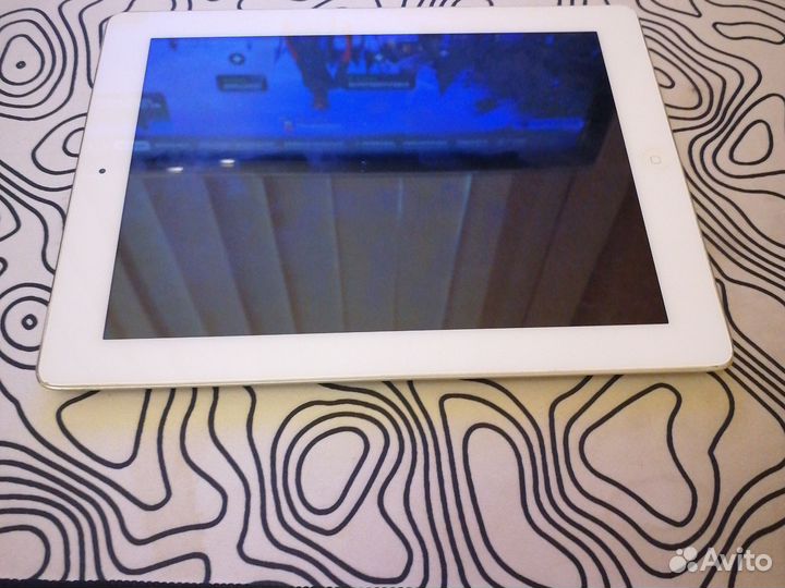 Планшет iPad 3 Wi-Fi + Cellular