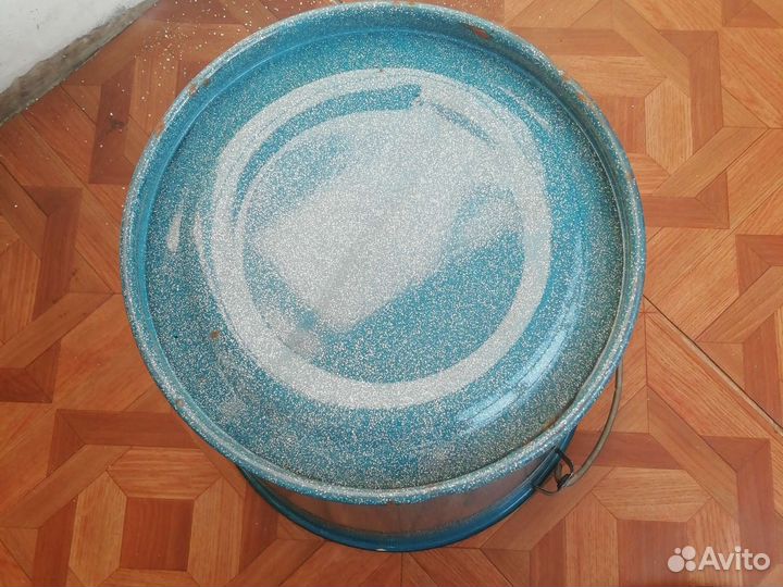 Ведро эмалированное с крышкоц