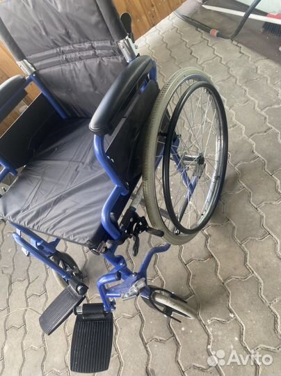 Инвалидная коляска