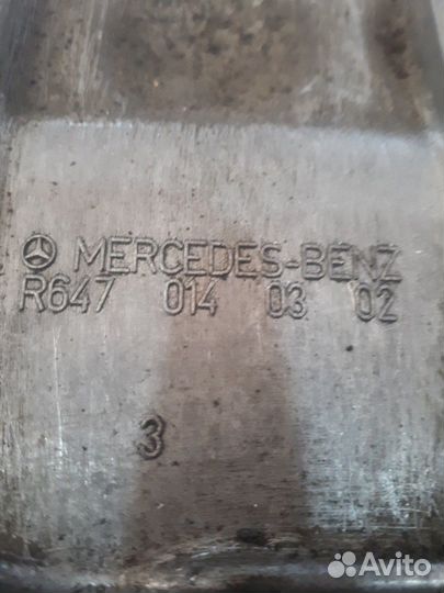 Картер двигателя мерседес 211 м647