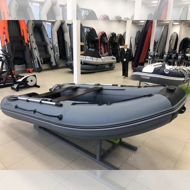 Лодка пвх Адмирал 330 Comfort