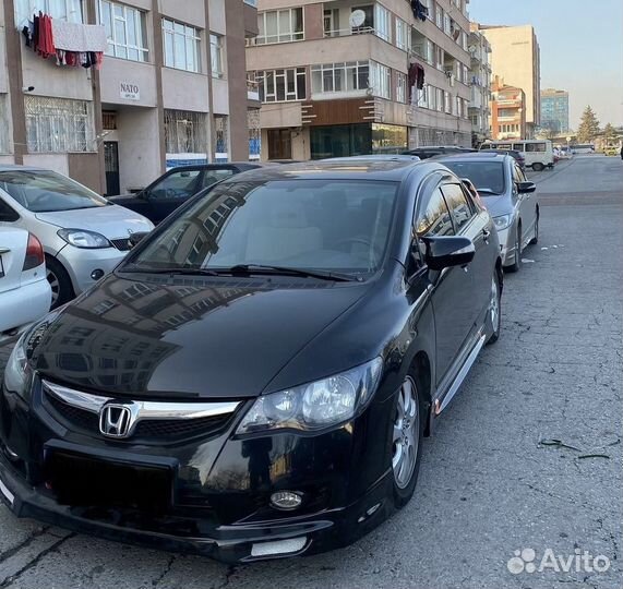 Накладки на зеркала Honda Civic 4D