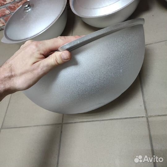Казан алюминиевый с крышкой новый кукмора