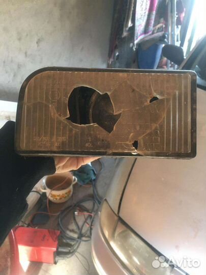 Противотуманная фара левая BMW e32 бмв е32