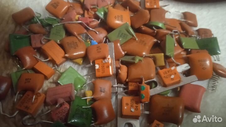 Конденсаторы км