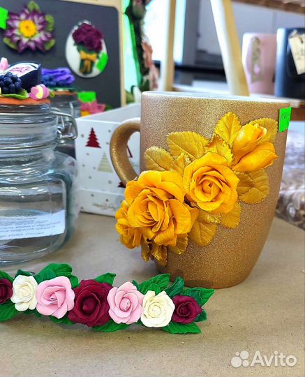 Ваза с декором ручной работы