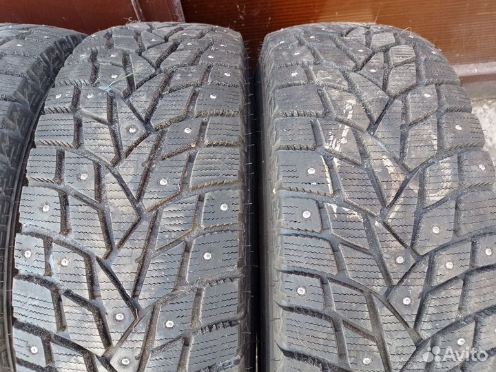 Dunlop Grandtrek Ice 02 245/70 R16