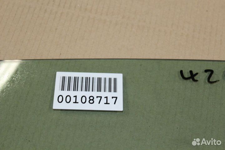 Стекло двери задней левой Mercedes C-klasse W204 2