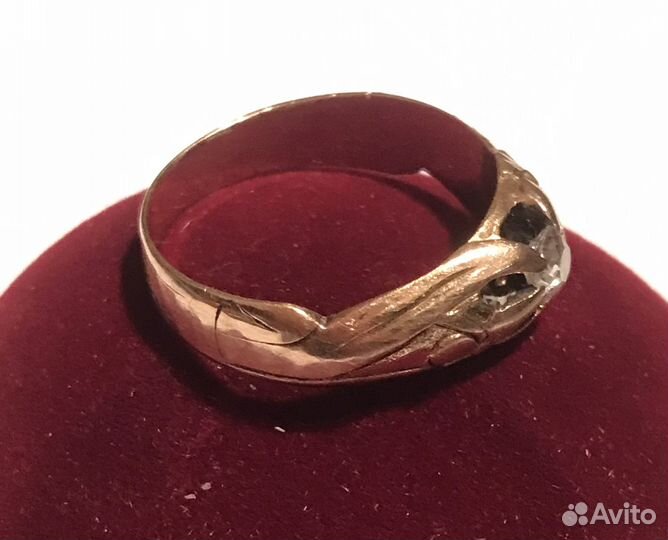 Старинное золотое кольцо