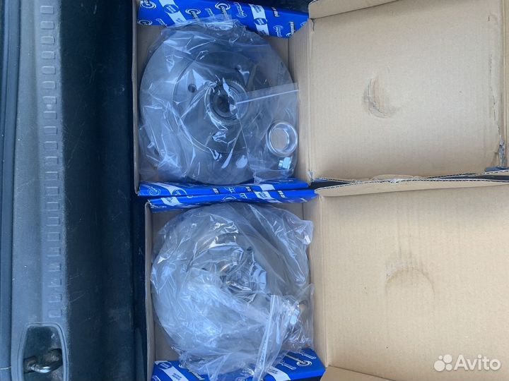 Задние тормозные диски с подшибниками на Citron