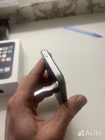 iPhone 5S, 16 ГБ