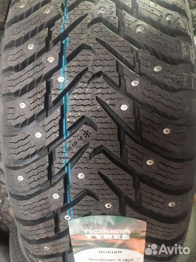 Nokian Tyres Nordman 8 SUV 245/70 R16