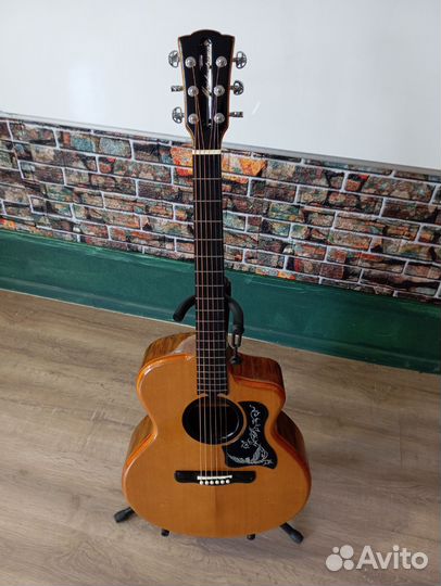 Транс акустическая гитара Merida extrema