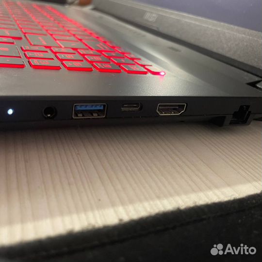 Игровой ноутбук MSI katana gf76