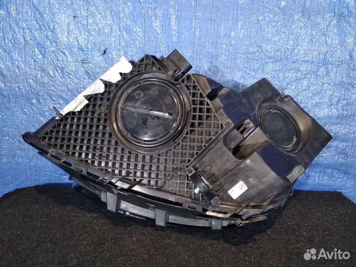 Фара правая GLC