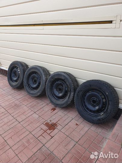 R15 Nokian Tyres Nordman 5 195/65, PCD 4x100 DIA 60.1