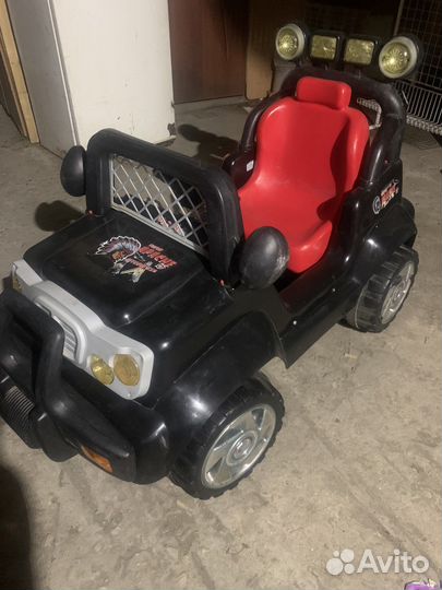 Детский электромобиль