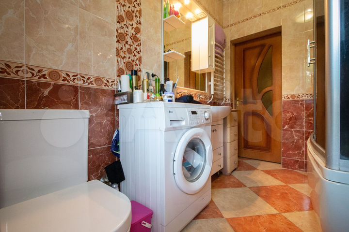 3-к. квартира, 68,8 м², 1/3 эт.