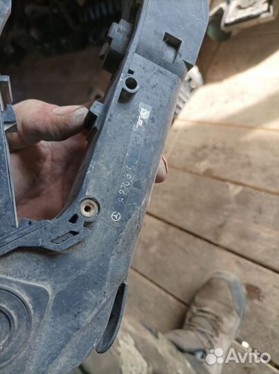 Педаль газа Mercedes W220