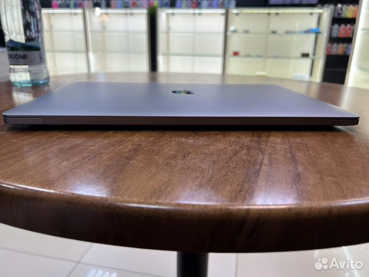 Apple MacBook Pro 16 2019 i9