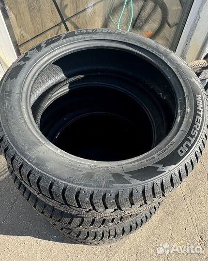 Compasal Winter Stud 245/50 R20 105T