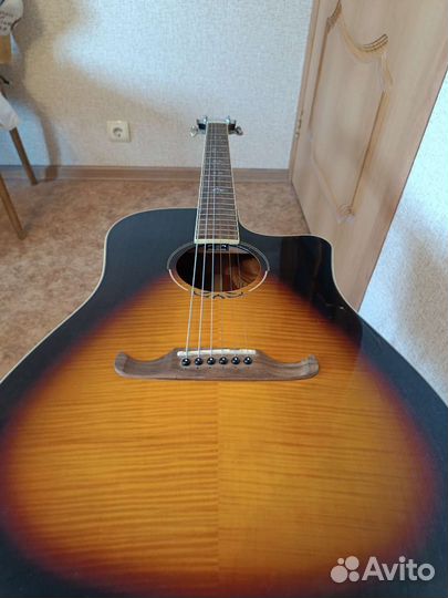 Электроакустическая гитара fender
