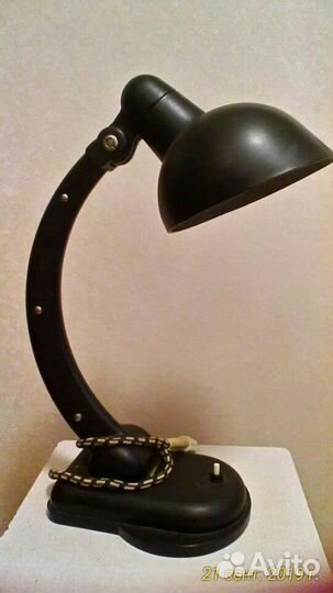 Лампа настольная карболит