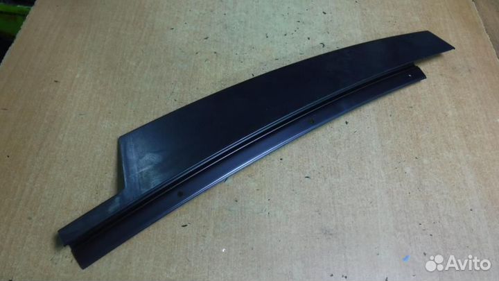 Накладка (кузов наружные) Mercedes W204 C-Class