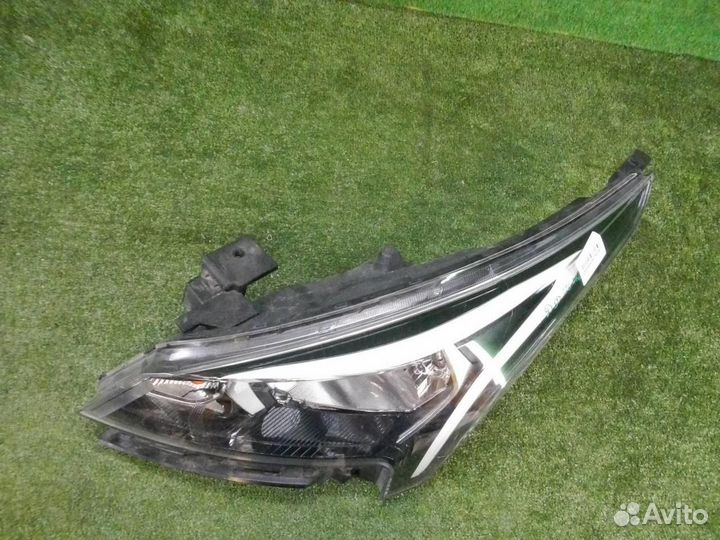 Фара левая Kia Rio