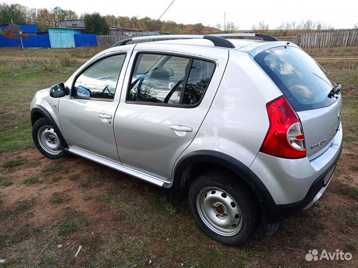 Renault Sandero Stepway 1.6 МТ, 2013, 137 700 км