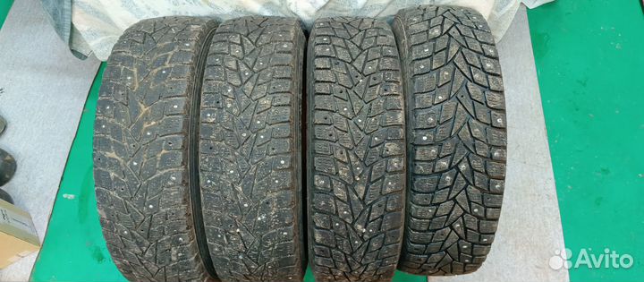 Dunlop SP Winter Ice 02 175/70 R14 84T