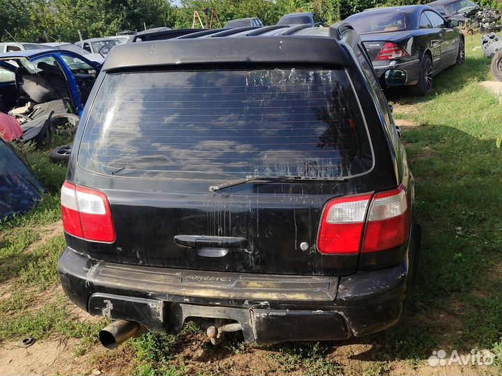 Субару форестер по запчастям