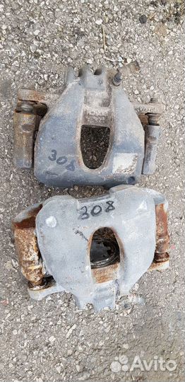 Peugeot 308 EP6 Суппорта передний прав левый