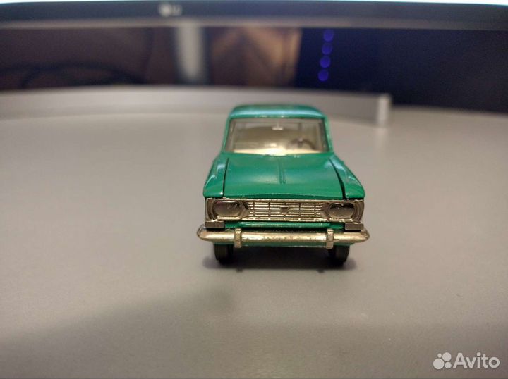 Модель Москвич 427