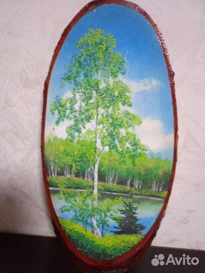 Картина на дереве из камней