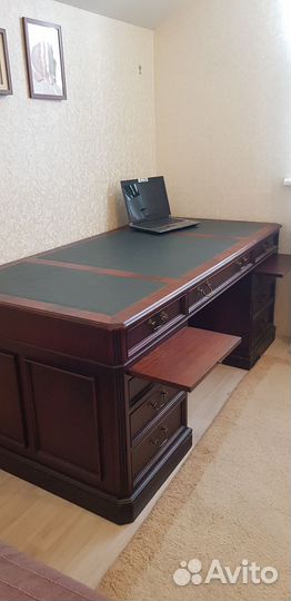 Стол руководителя