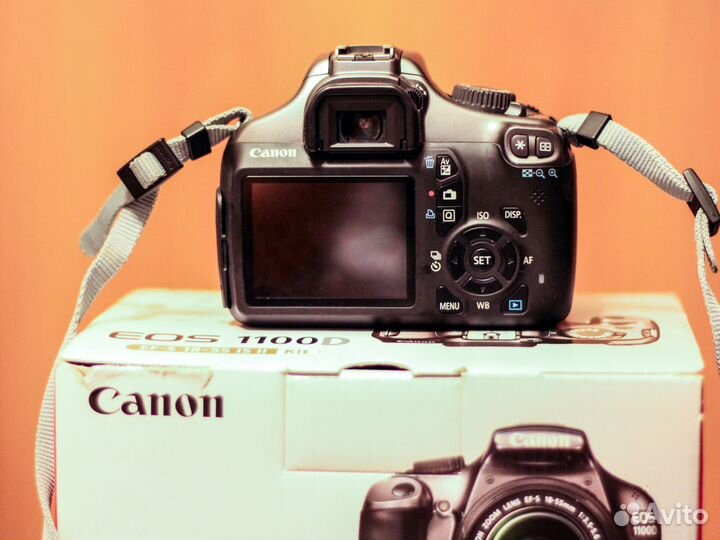 Canon EOS 1100D