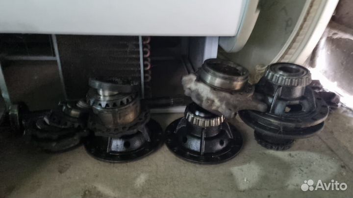 Запчасти на средний редуктор (С Набережных Челнов)