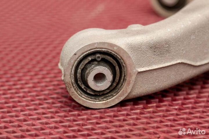 Рычаг подвески нижний задний правый Audi A6 C7