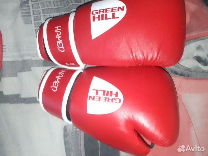 Боксерские перчатки и шлем детские