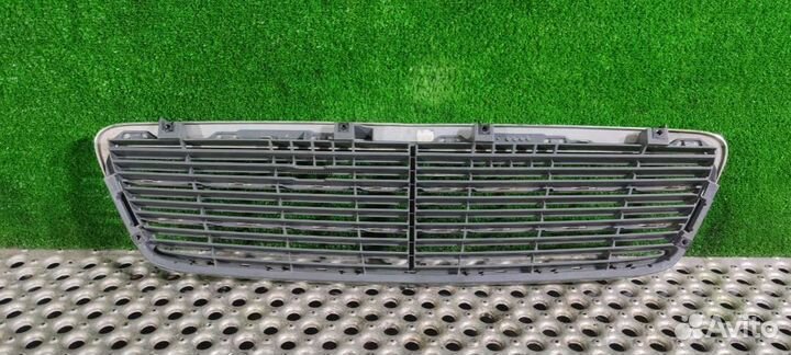 Решетка радиатора Mercedes C W203 2003