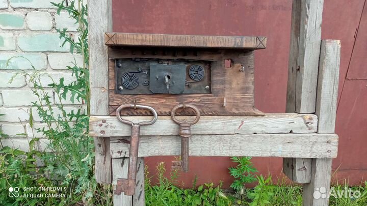 Ключница старинная интерьерная