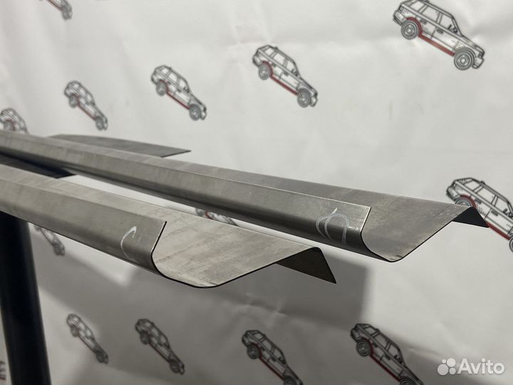 Toyota Hilux surf пороги + усилители комплект