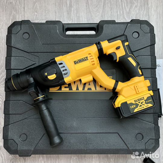 Набор аккумуляторного инструмента 4в1 Dewalt